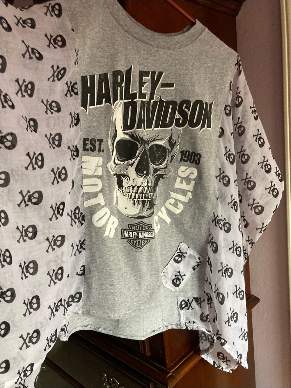 Harley-Davidson Gray Skull Graphic  unisex Poncho